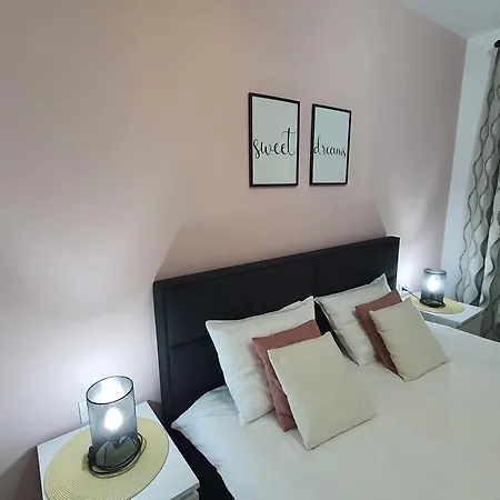 Διαμέρισμα One